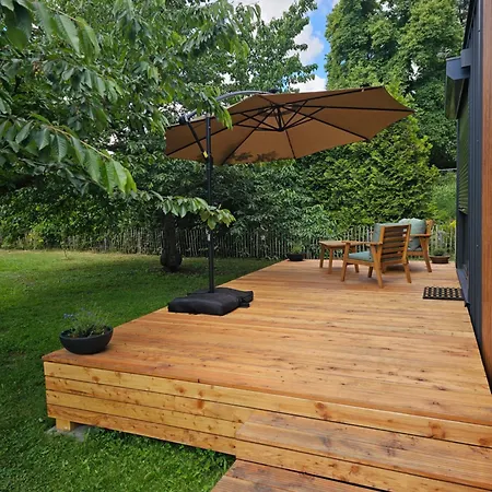 Modernes Tinyhouse Mit Klimaanlage In Privater Atmosphaere